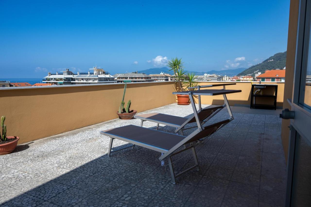 La Terrazza Di キアーヴァリ エクステリア 写真