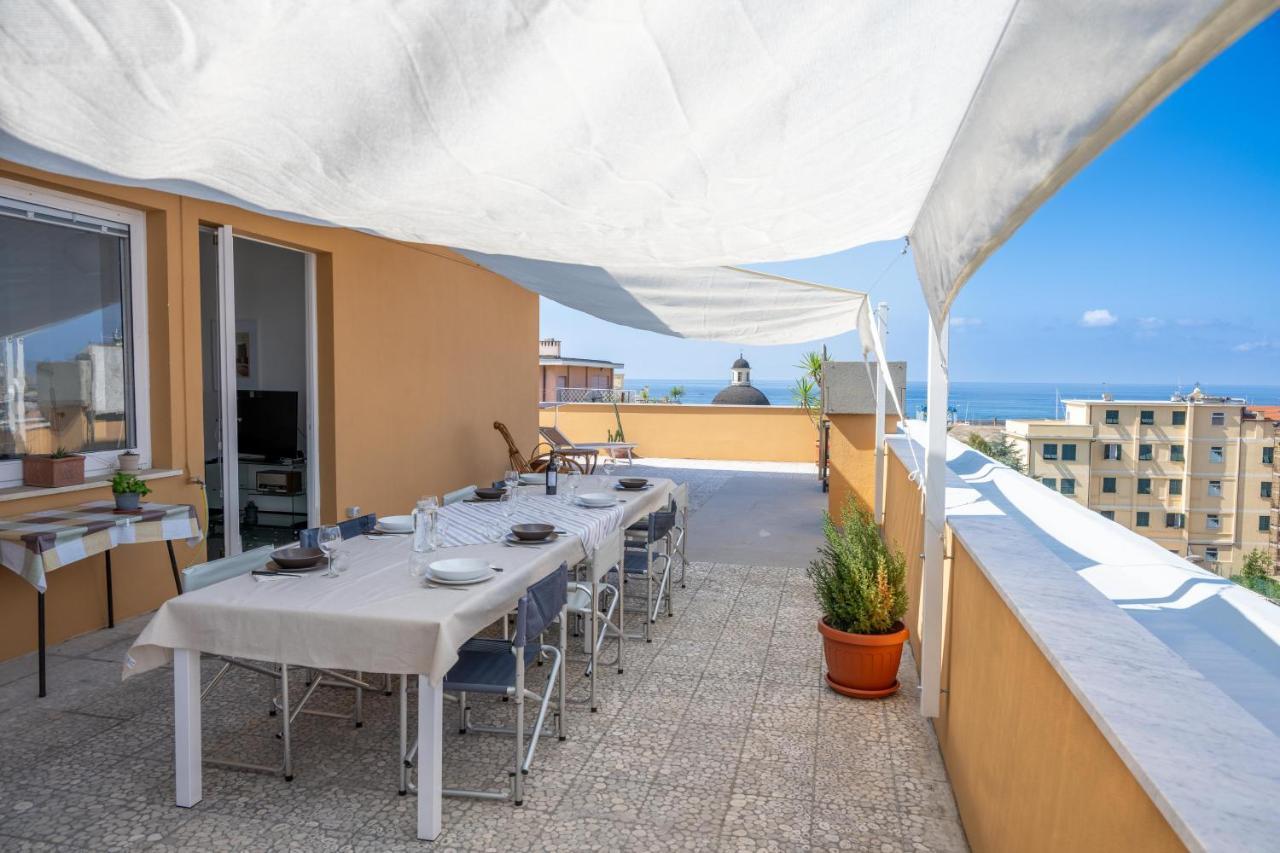 La Terrazza Di キアーヴァリ エクステリア 写真